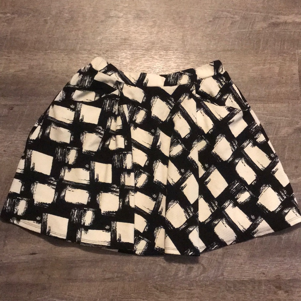 The Skirt with Pockets!!